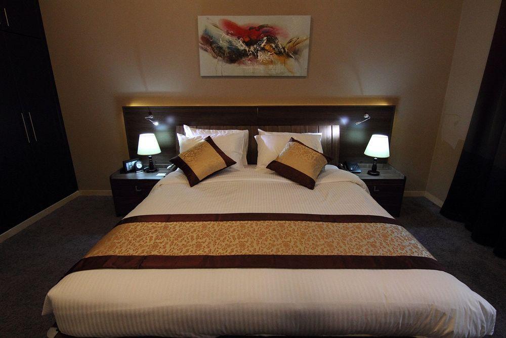 Ramee Hotel Apartments Abu Dhabi Buitenkant foto